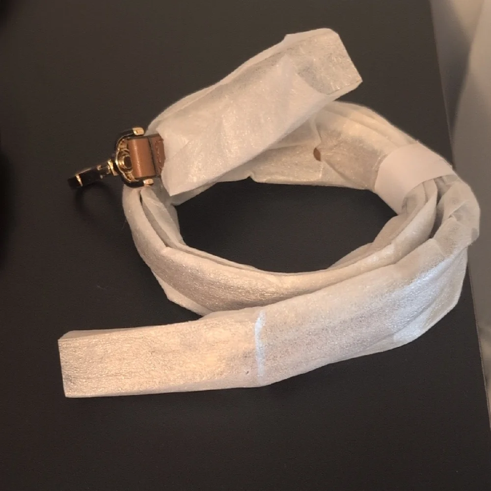 Michael Kors Olive and Tan Suede Shoulder Bag - Picture 4 of 7